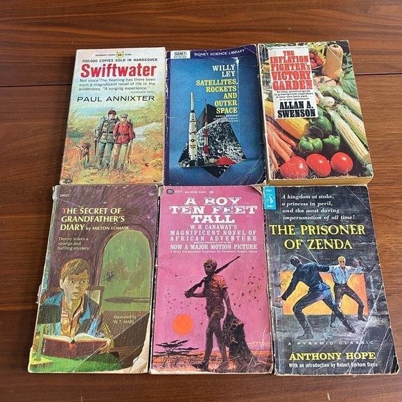 Bundle of 6 Vintage Books - Picture 2 of 3